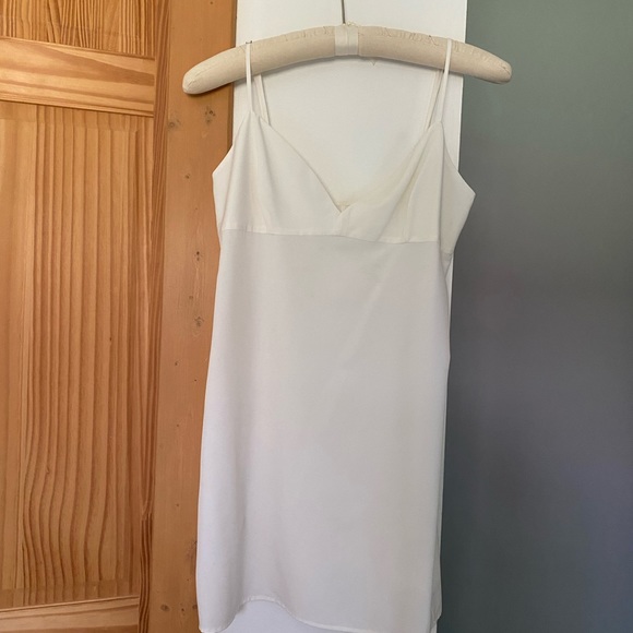 BCBGMAXAZRIA Tati Ruffle-Sleeve Dress - Picture 5 of 5